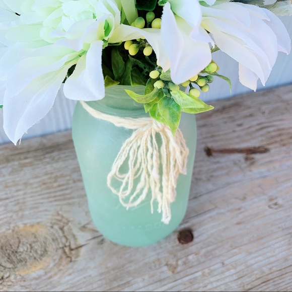 Seaglass mason jar arrangement - Picture 3 of 4